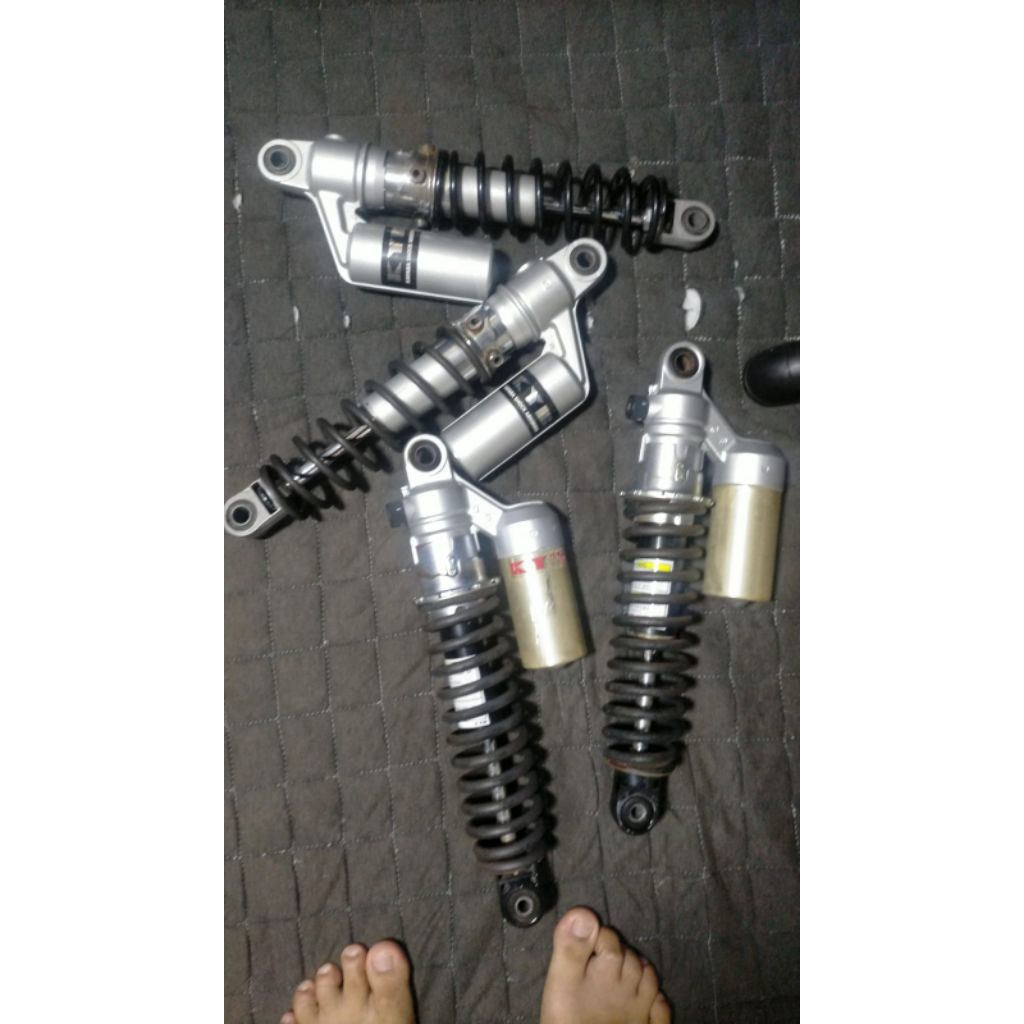 shock belakang kyb tabung