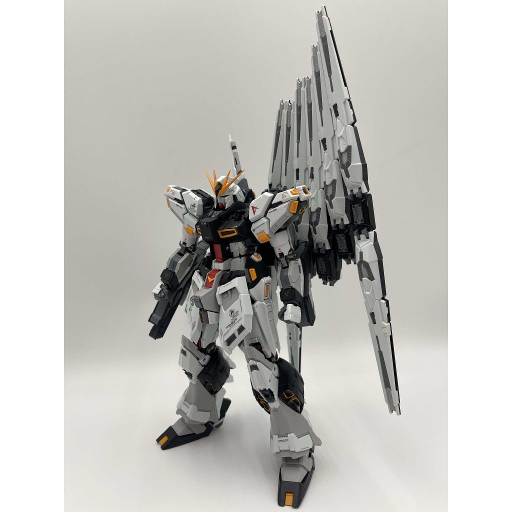 RX 93 Nu V-Tiger YJL 1/100 Metal in Frame Yujiao Land