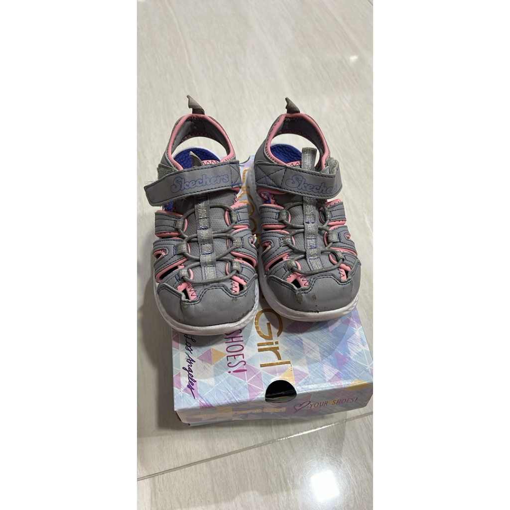 skechers girl size 30