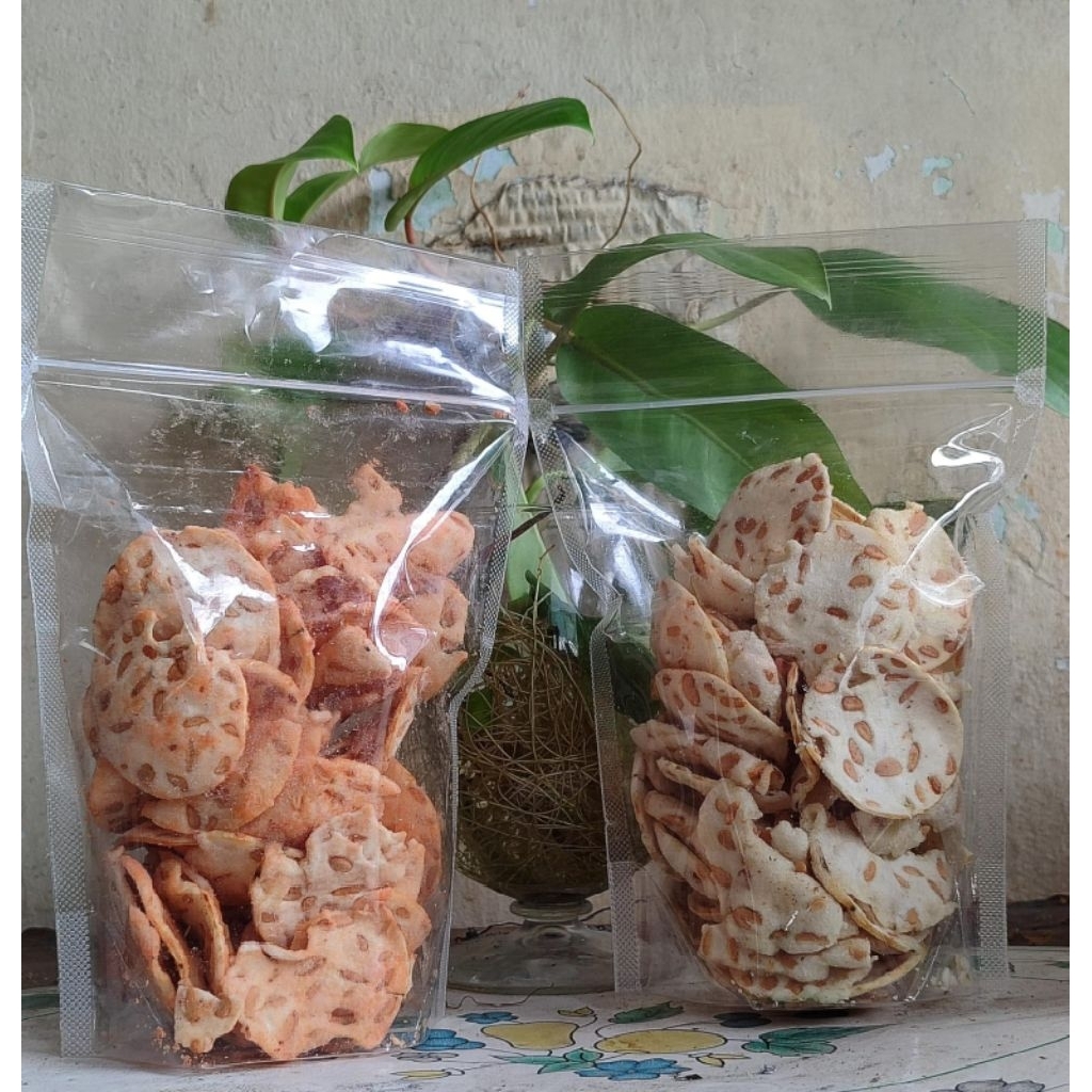

Keripik tempe sagu 250gram gurih, renyah, nikmat