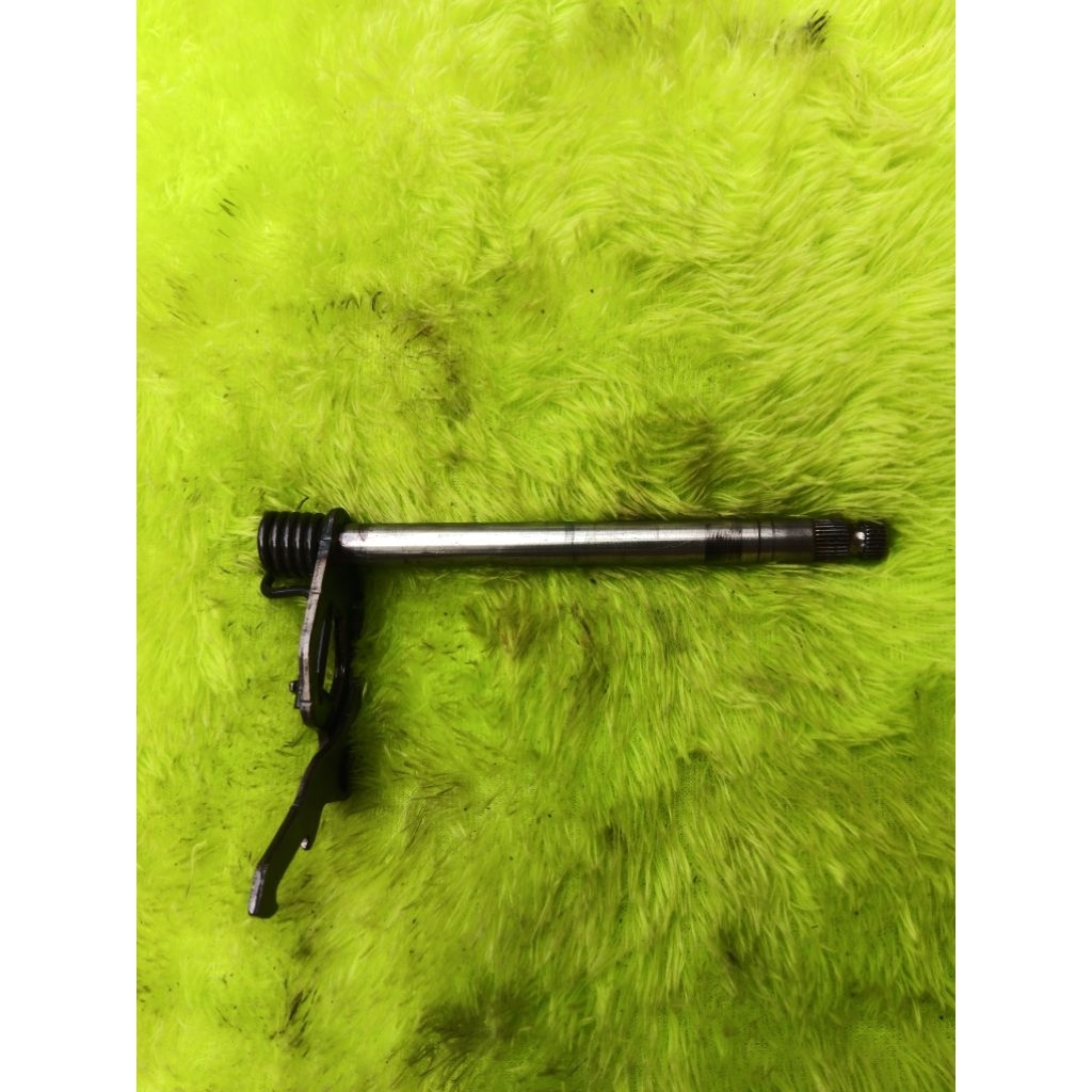 AS PERSENELING / PEDAL OPERAN GIGI / AS OPERAN GIGI CB 150, CBR 150R OLD ORIGINAL COPOTAN