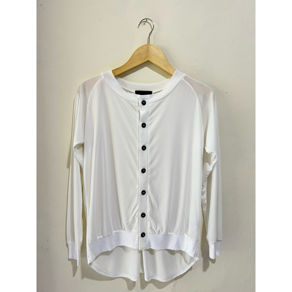 Preloved Cardigan Putih