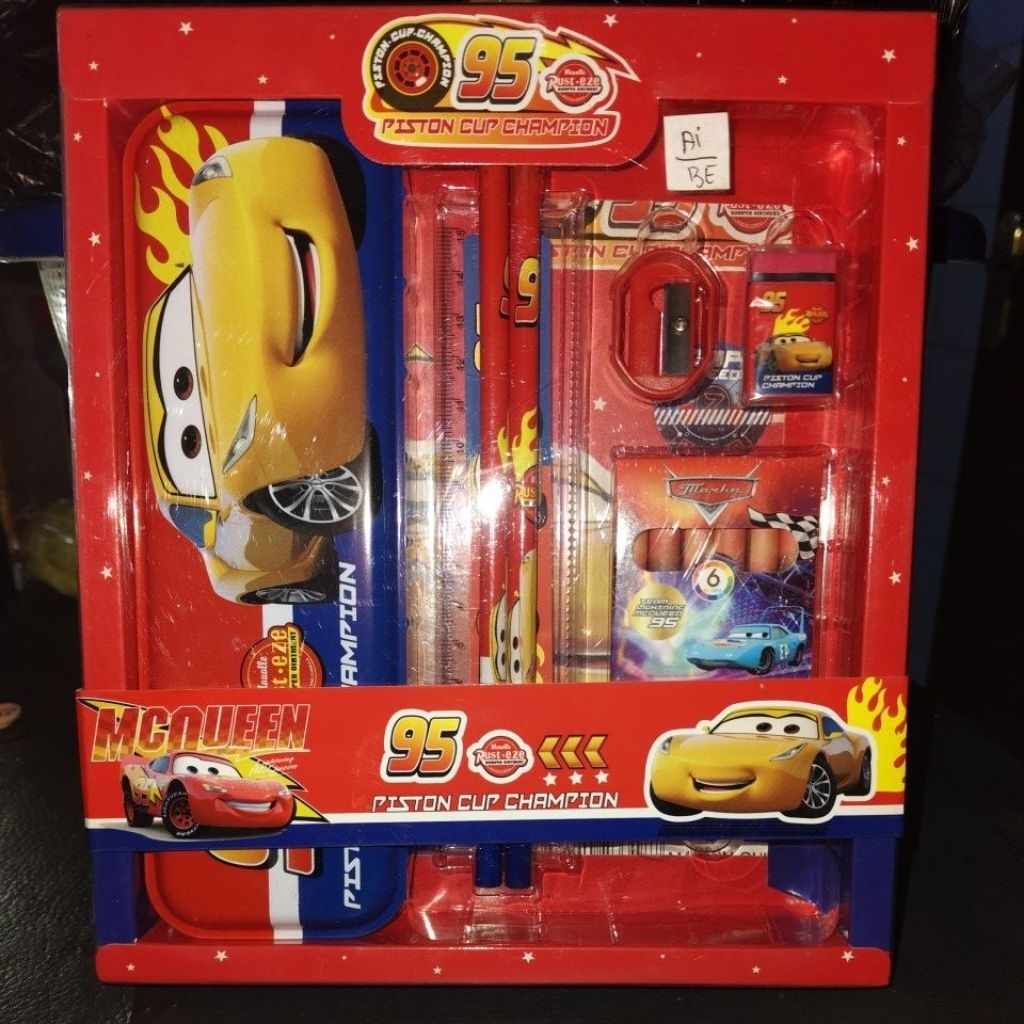 

ALAT TULIS SET LENGKAP KARAKTER