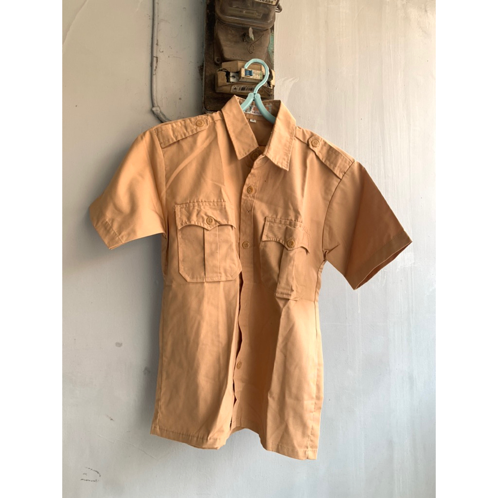 PRELOVED SERAGAM SEKOLAH SMA KEMEJA SEPATU FLATSHOES