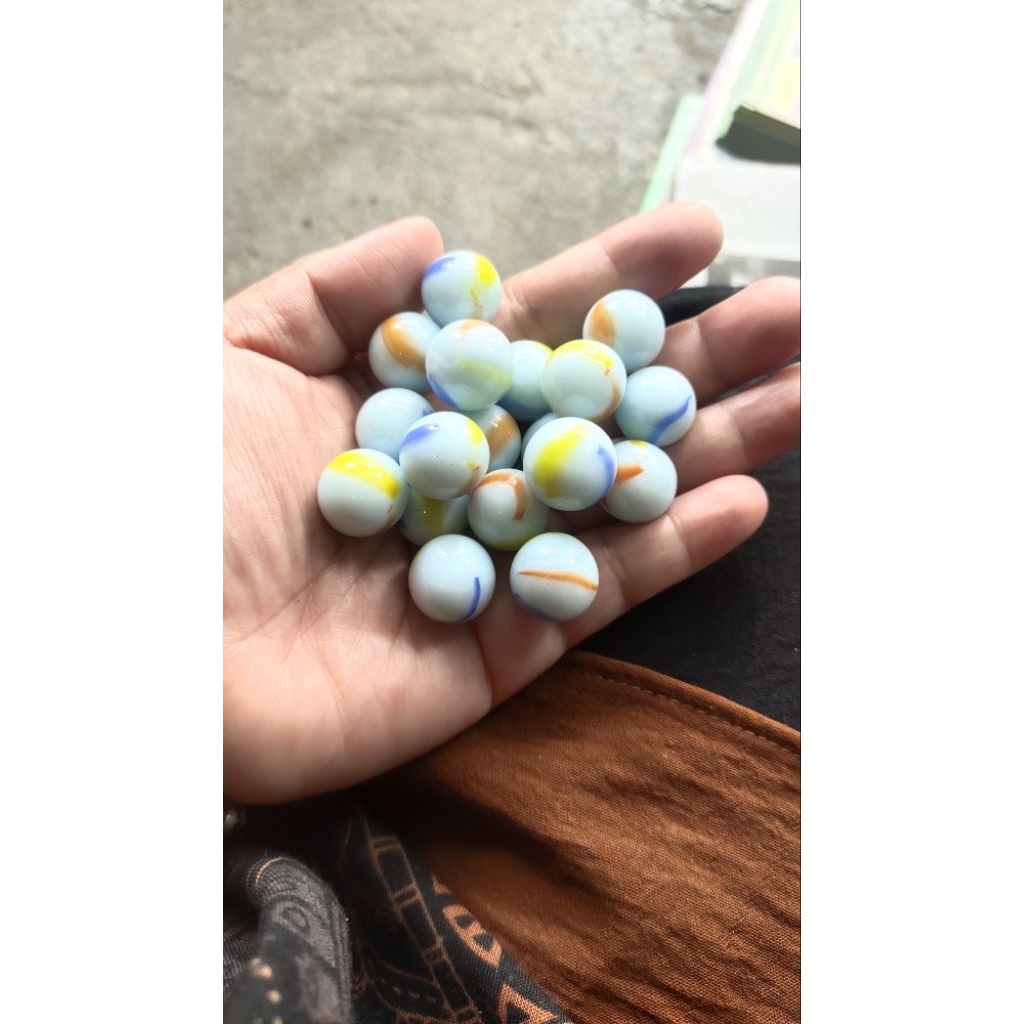 kelereng susu isi 100