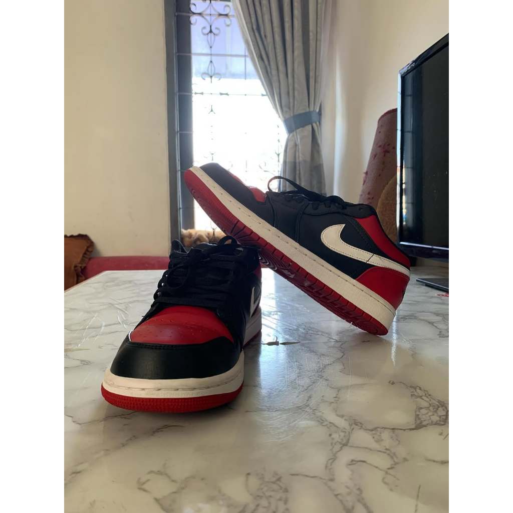 SEPATU SNEAKERS NIKE AIR JORDAN RED AND BLACK