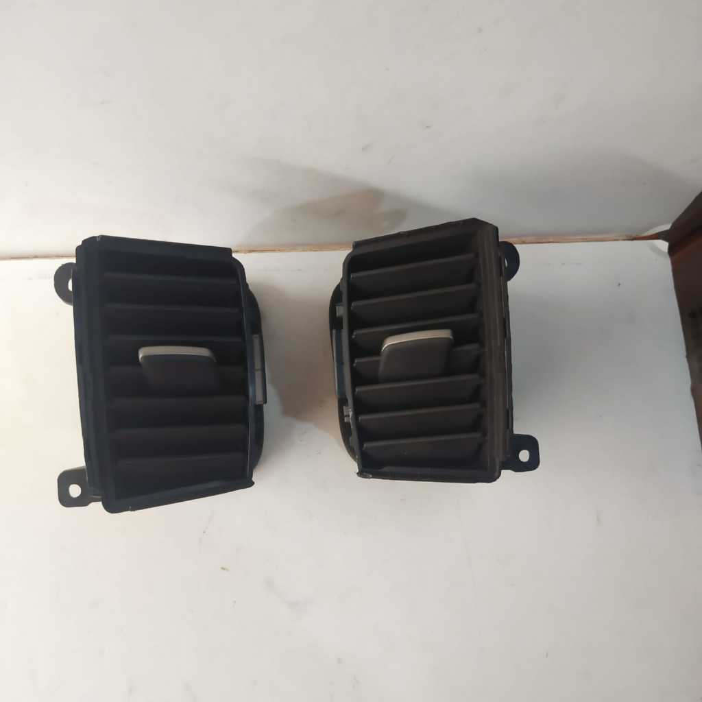 kisi kisi Ac depan Honda Freed original