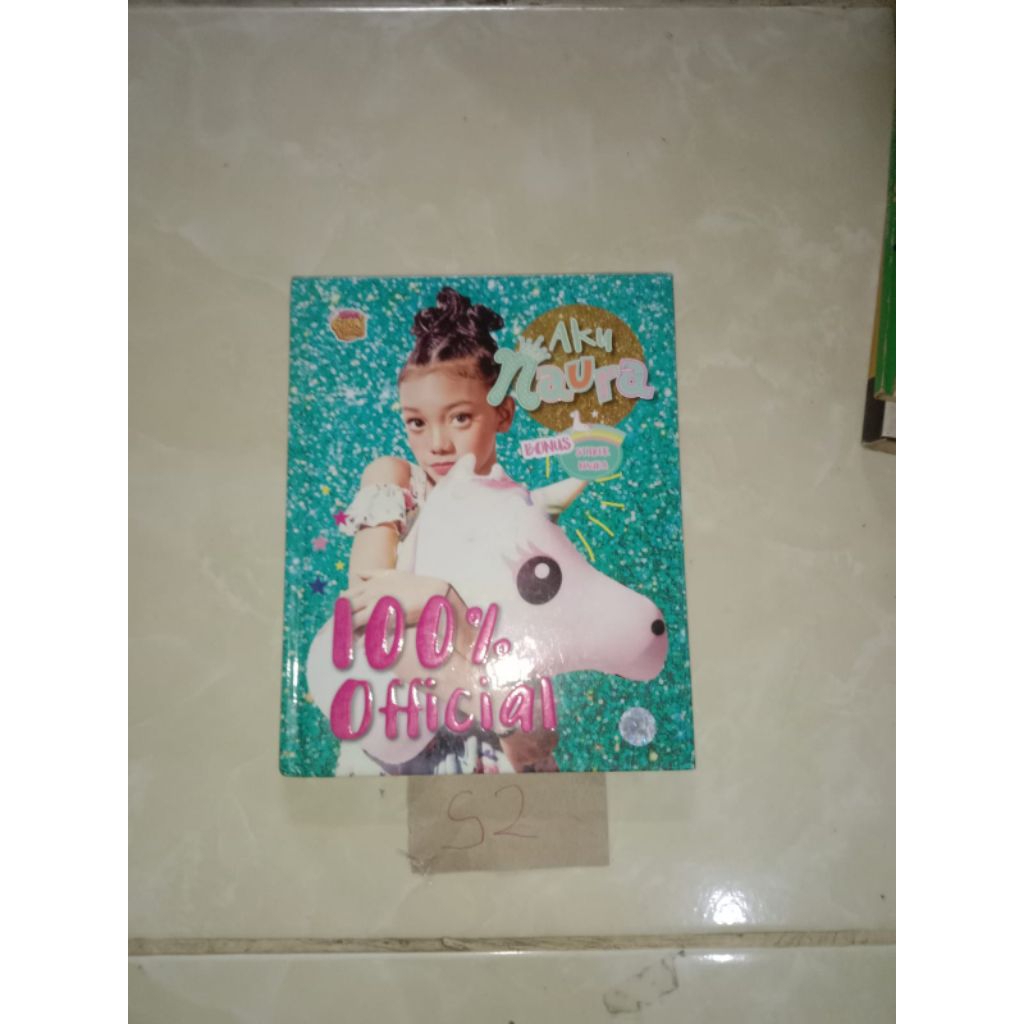 buku aku Naura 100% official