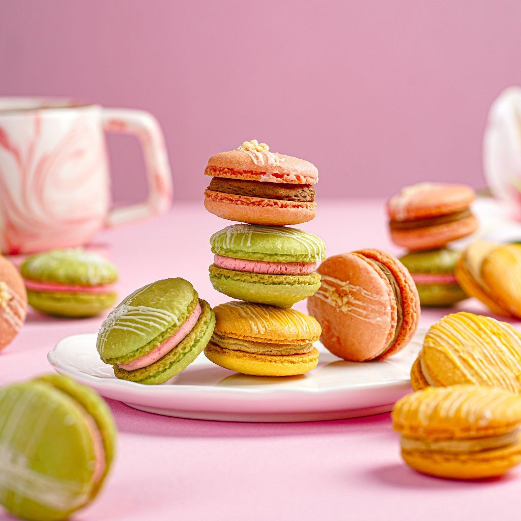 

Nusa Trio Macaron - Dessert Premium Rasa Klepon Nastar Ronde by Clap Bake - Isi 3