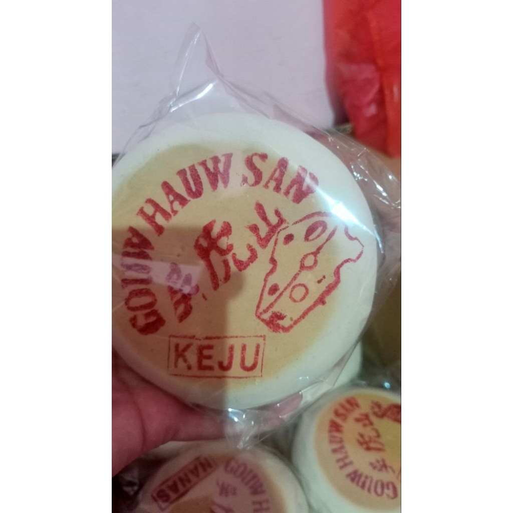 

Kue Bulan Gouw Hau San Halal