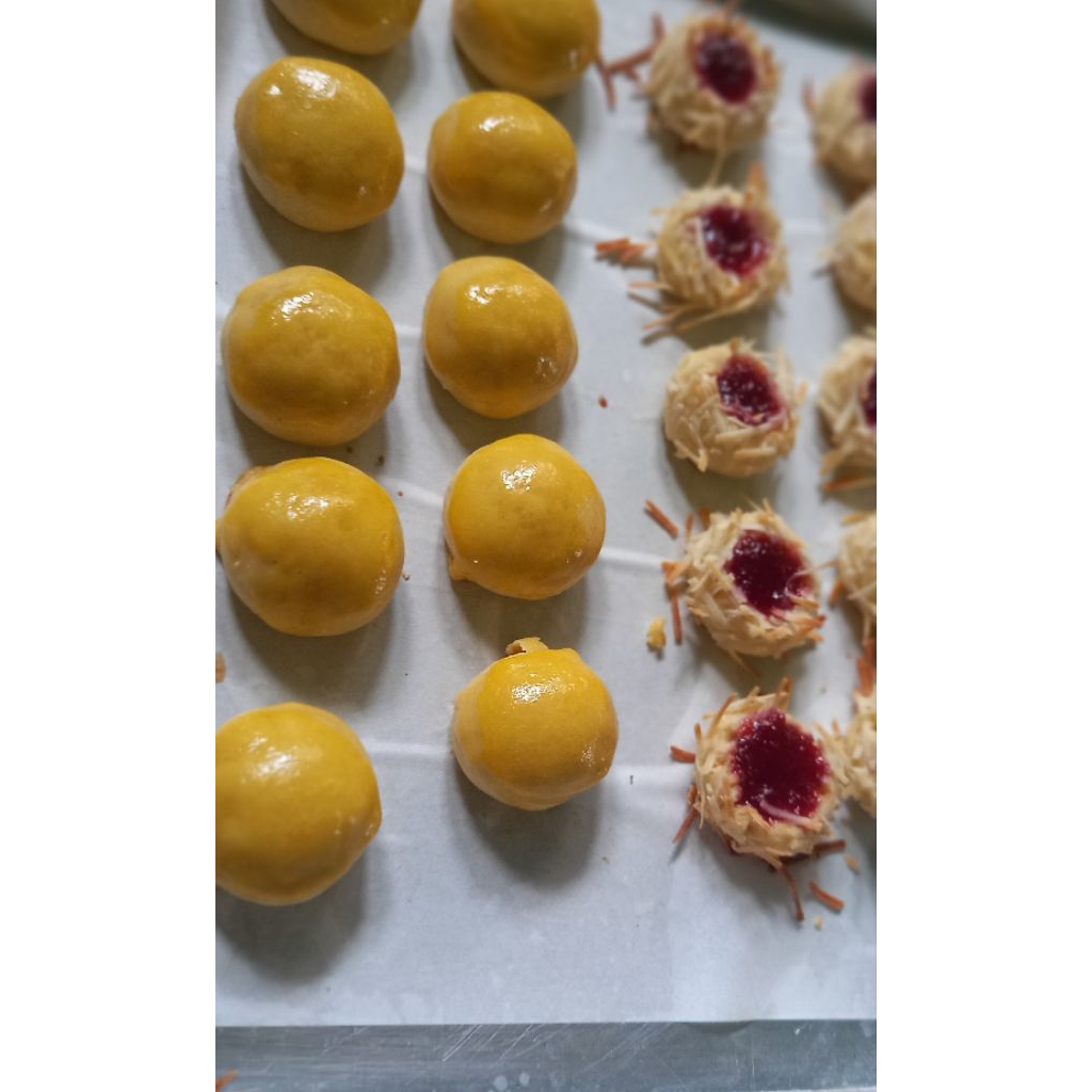 

KUE KERING HOMEMADE | NASTAR | KASTENGEL | KUE SALJU | THUMBPRINT | ALMOND CHOCO | KEMASAN TOPLES 350GR