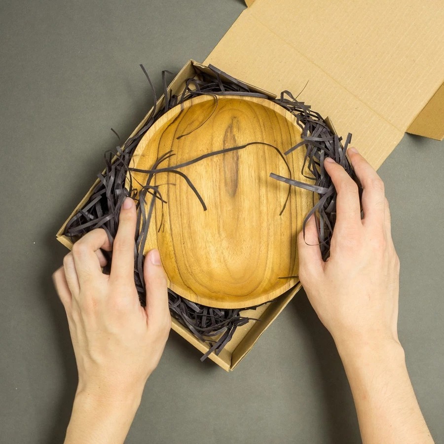 

KERTAS CACAH | Kertas Serut | Kertas Samson | Kertas Isian Box Kardus Hampers.