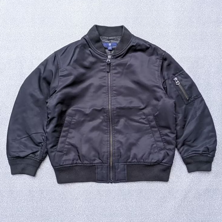 Preloved Jaket Bomber Uniqlo Anak