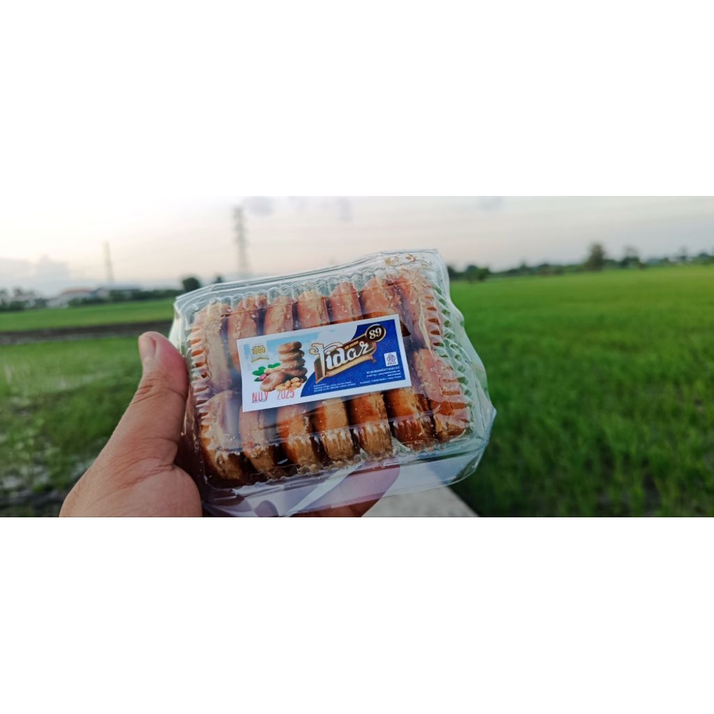 

Roti Kacang Tidar Asli Kediri Sejak 1989