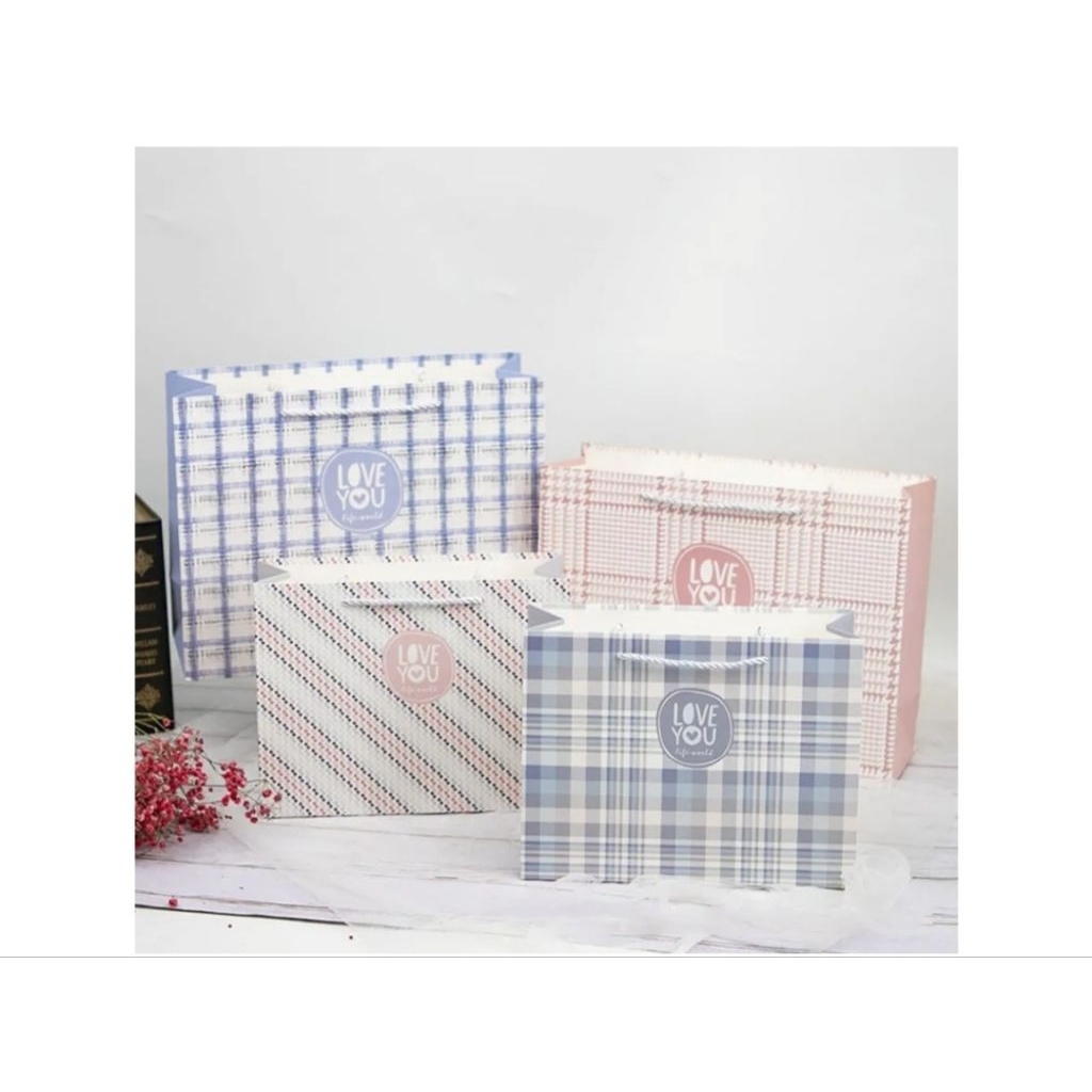 

Tas Kado Paper Bag Fancy Model Aesthetic Cantik Ukuran Sedang Dan Jumbo / Tas Hadiah Cantik