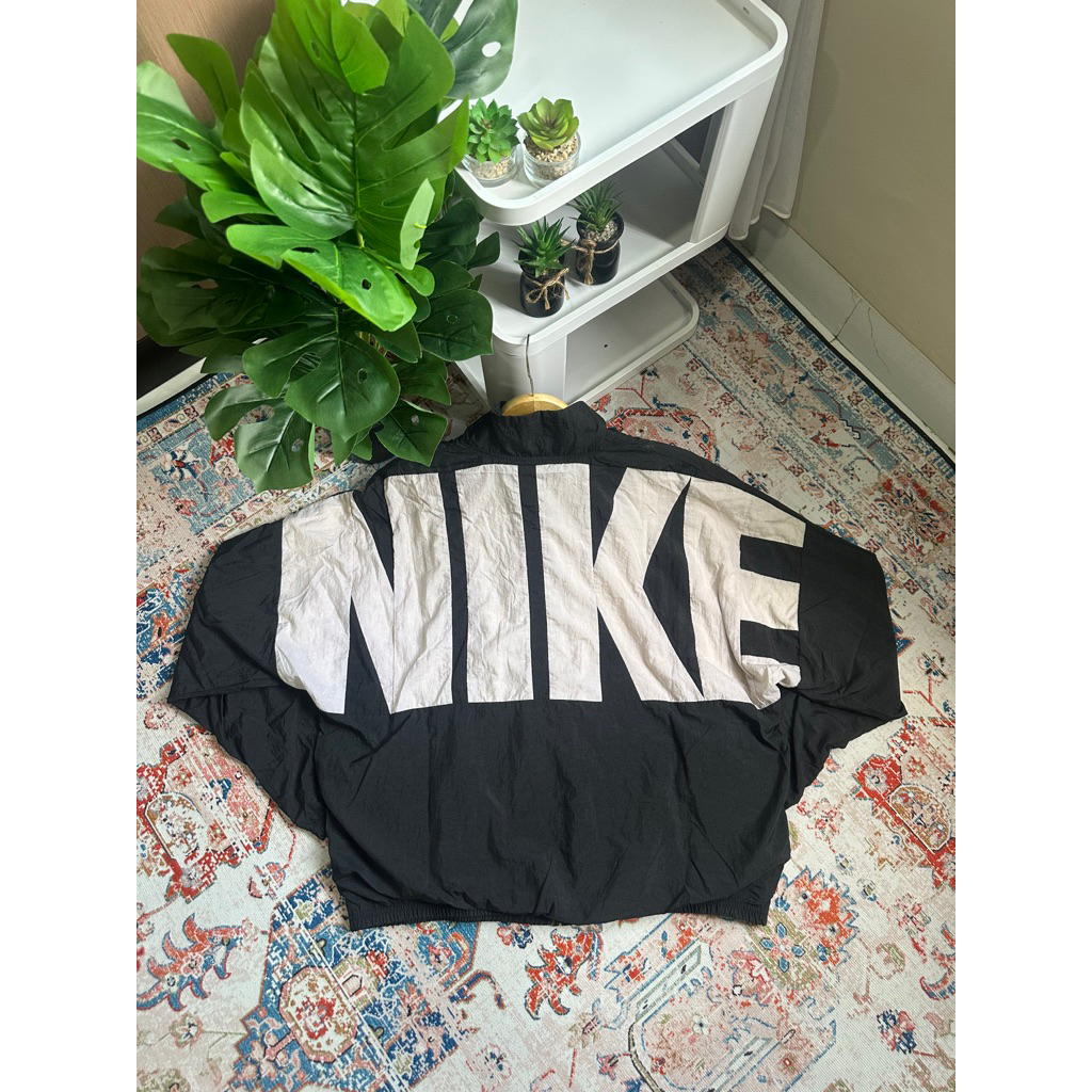 Nike Spellout Box