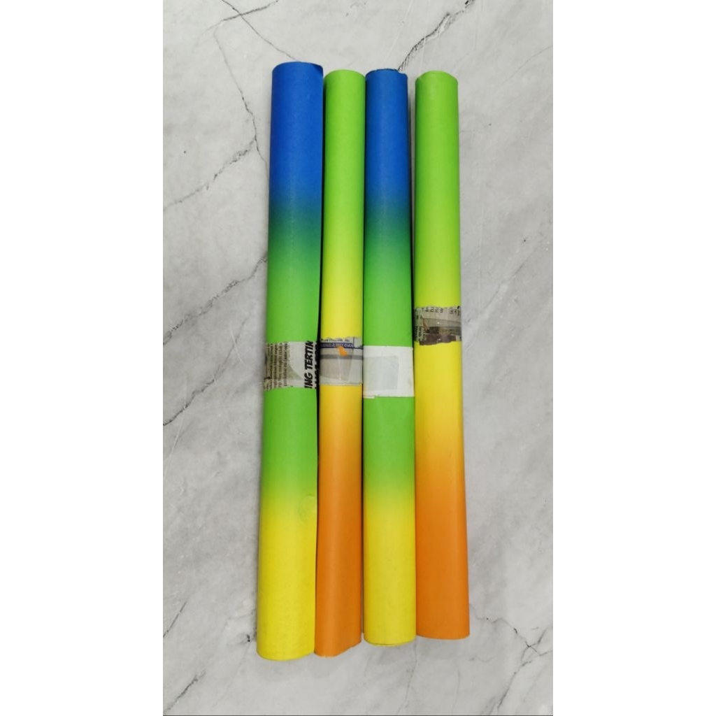 

KERTAS ASTURO PELANGI / KERTAS KARTON WARNA WARNI