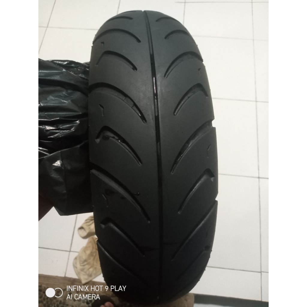 Ban copotan vespa matic UK belakang 120/70-12