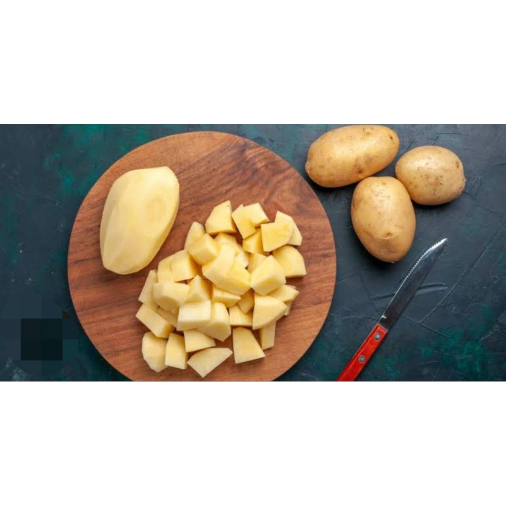 

Kentang kupas asli organik berat 200gr sudah di potong dadu siap di olah langsung