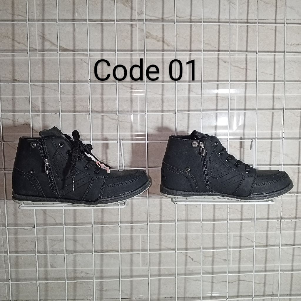 sepatu pria wanita berbagai model LOGGO ARMAS COLLIN FIETA casual shoes sneakers olahraga sport