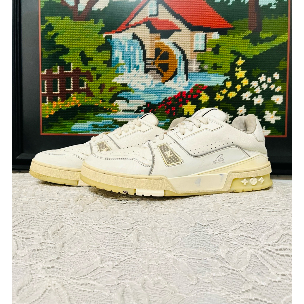 Sepatu Shoes Louis Vuitton Trainer Sneakers - Size 7 - Original Authentic