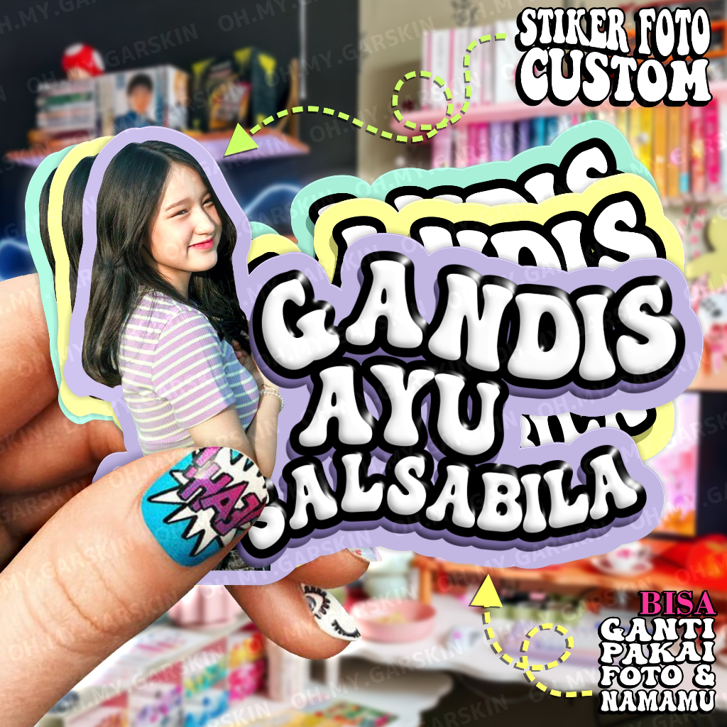 

Stiker Foto Wajah dan Nama Anti Air Customisasi Menggunakan Foto dan Namamu sendiri Tempelan Casing Handphone Laptop Helm Motor Kaca Mobil Tahan Goresan