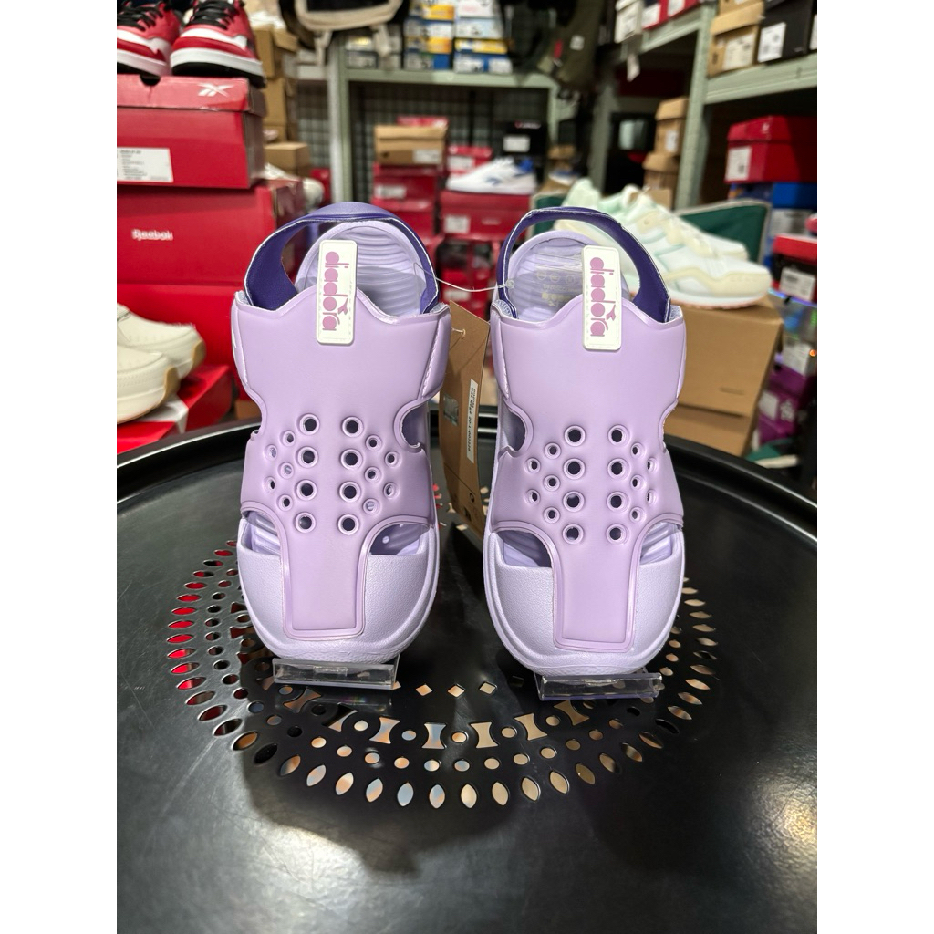 Sepatu sandal diadora ENNIO JR purple