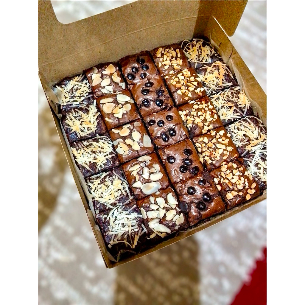 

Cakey Brownies Topping Sekat