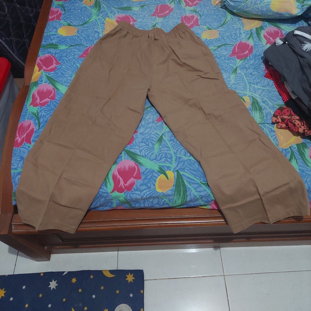 Preloved Celana Kulot Cewek (Coklat Susu/Abu)