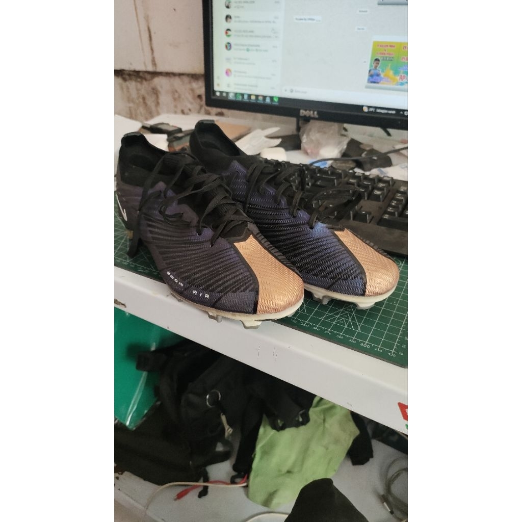 Sepatu bola nike mercurial air zoom