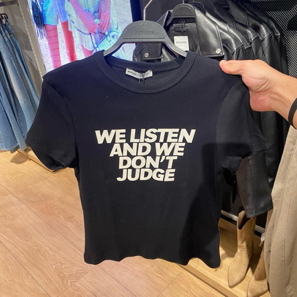 Jastip. Tshirt Crop Bershka (Woman)