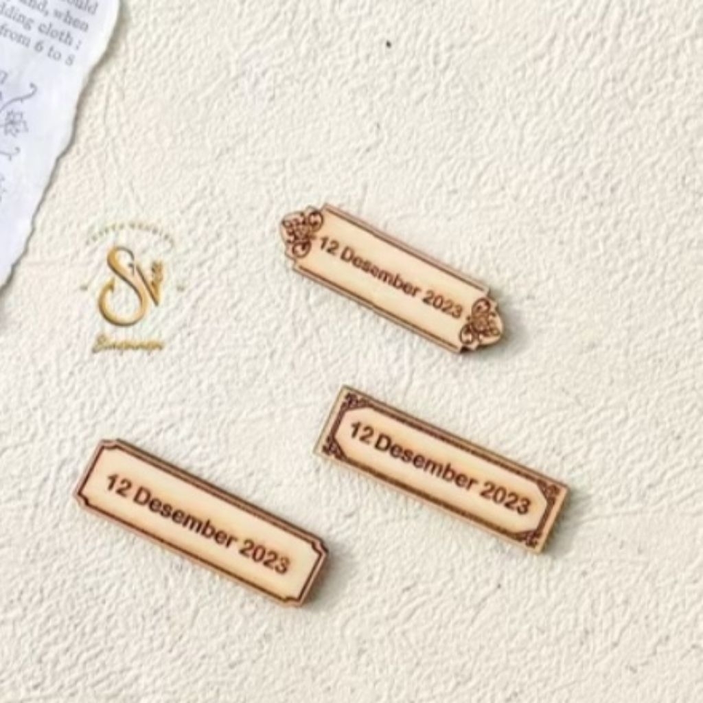 

Tag Label l Hang tag l Tag Custom l Bisa Request Bentuk dan Ukuran