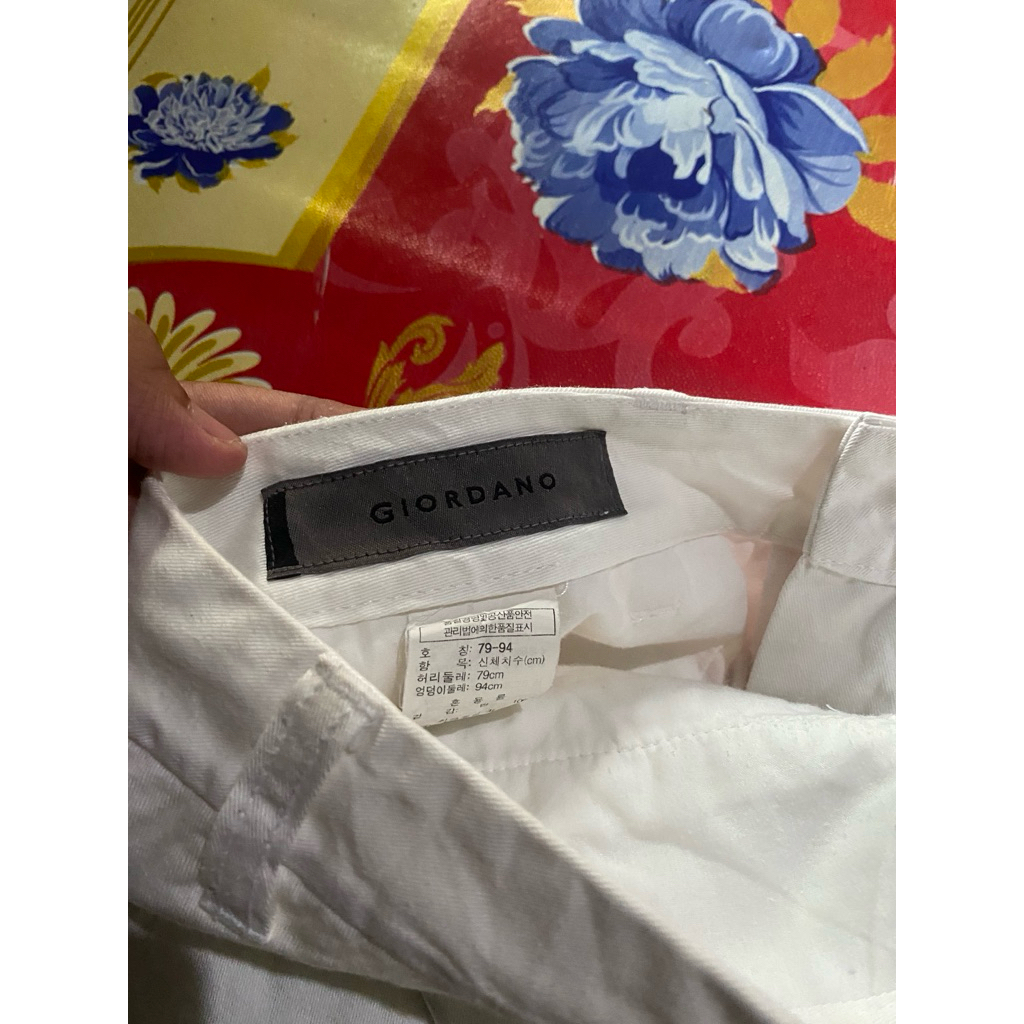 celana pendek giordano