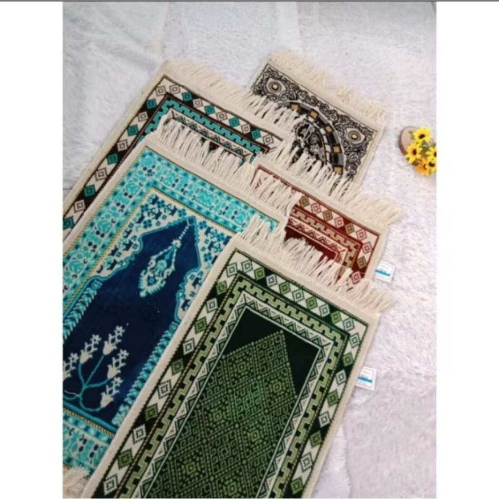 Sajadah Traveling Sajadah Sujud Sajadah Kharisma Sujud Sajadah Muka Sajadah Sujud Beludru