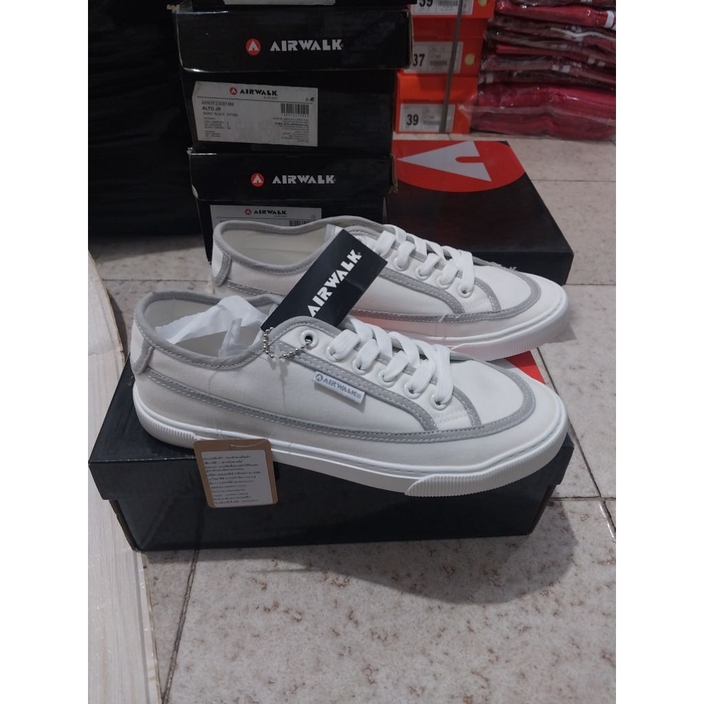 ORIGINAL  AIRWALK SEPATU WANITA