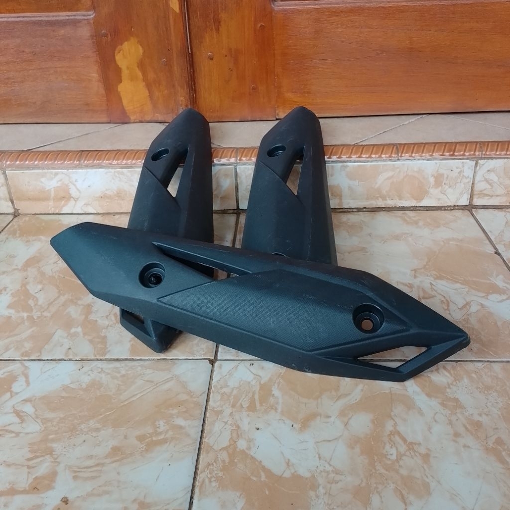 COVER KNALPOT BEAT STREET PROTECTOR MUFFLER K81 ORIGINAL
