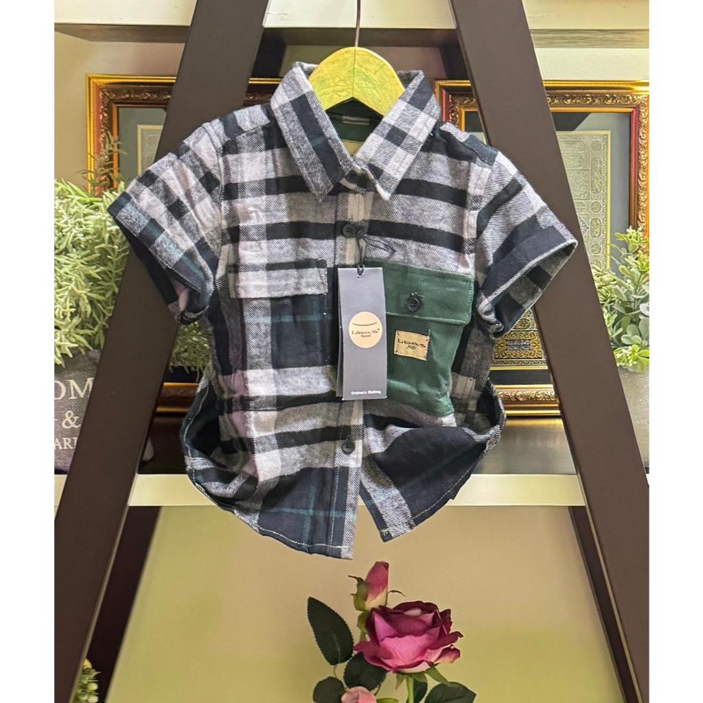 Kemeja Anak Laki - laki 1-13 Tahun Lengan Pendek Kotak - Kotak Hitam Abu By LIBAS / Bisa Cod