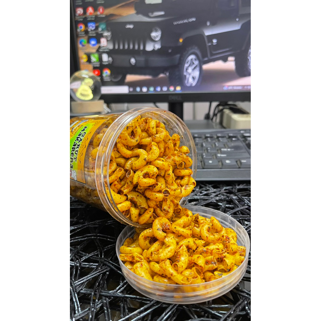 

Makroni garut makarena toples silinder (250 gram)/800 ml