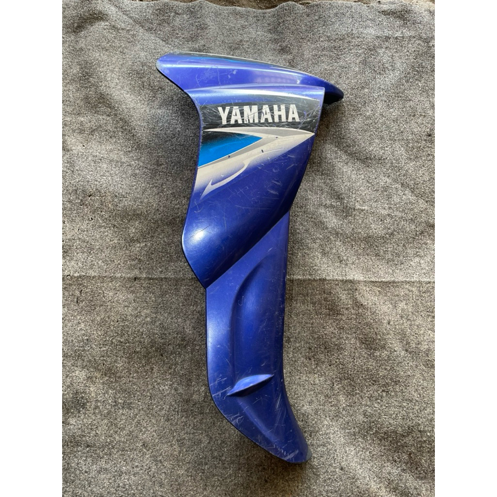 Cover sayap tebeng bagian luar kanan yamaha jupiter z burhan original second