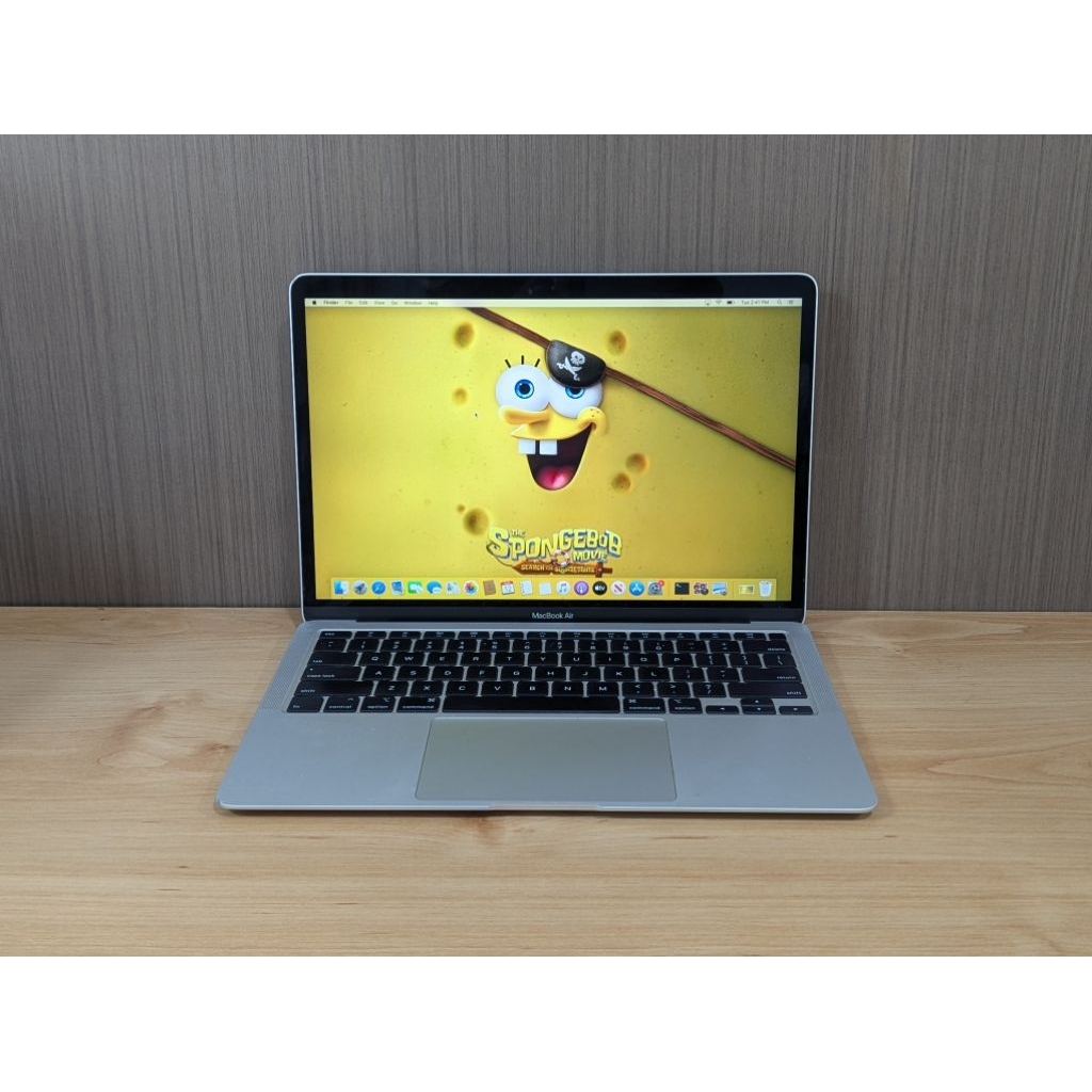 MACBOOK AIR 13 2020 | CORE I7 | RAM 16GB | SSD 256GB | GOOD