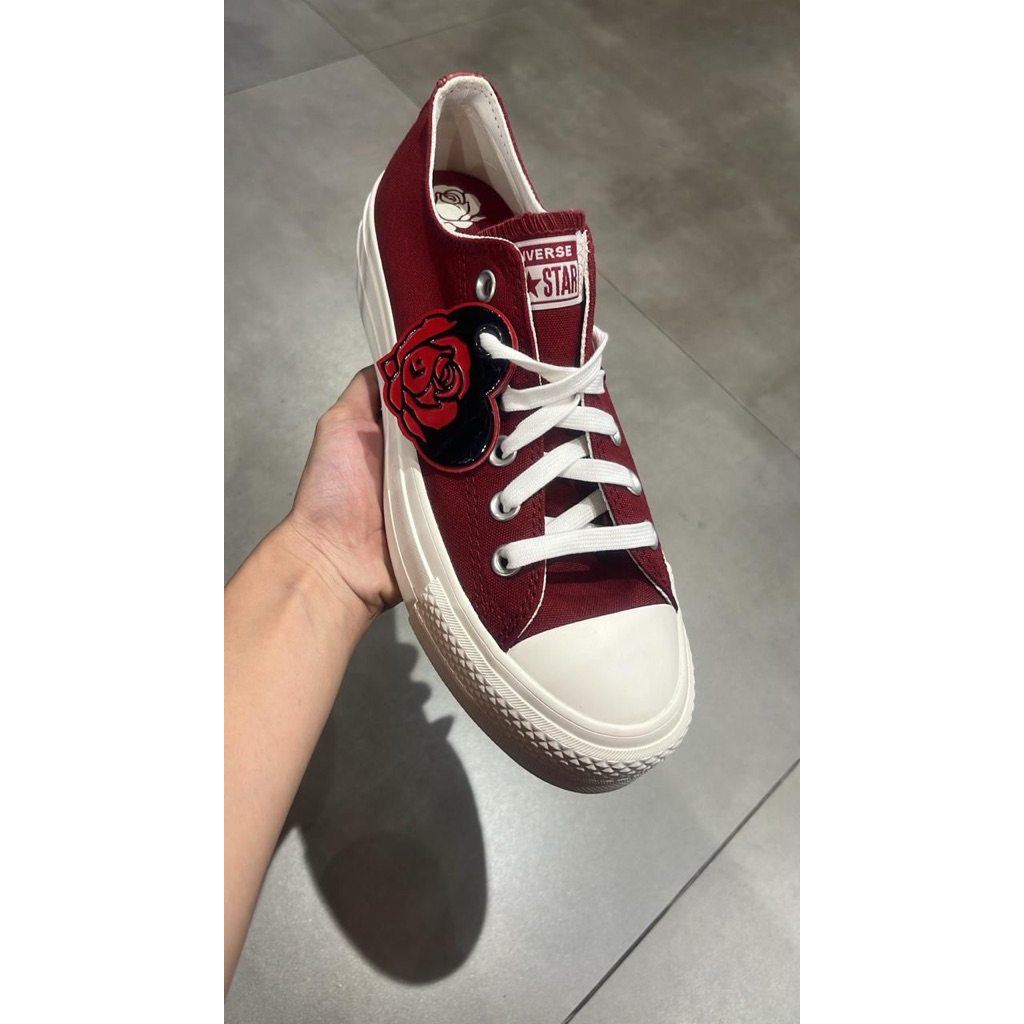 Sepatu sneakers Converse CTAS Lift Platform Ox Park Red/Vintage White/Egre