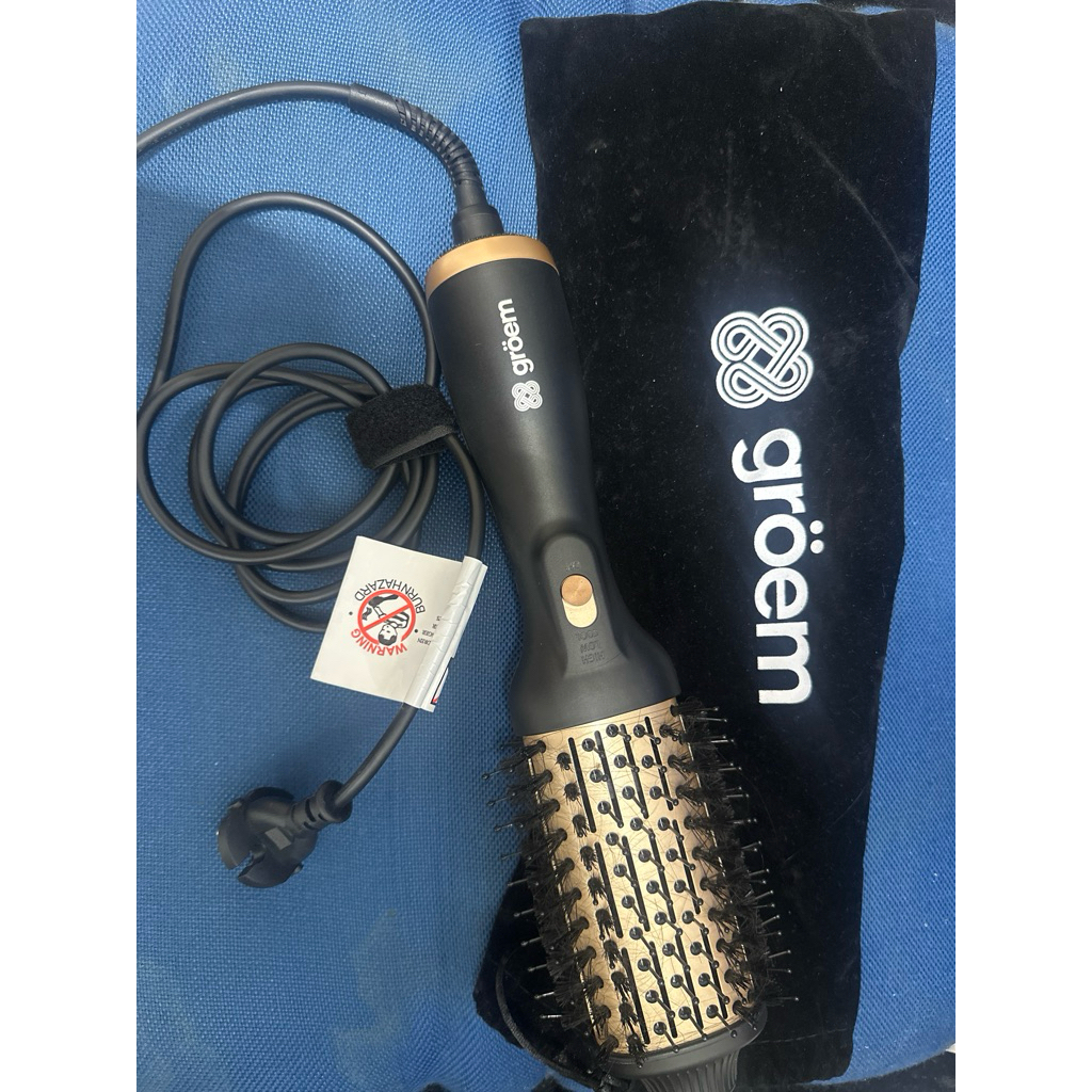 groem volumizing hairbrush