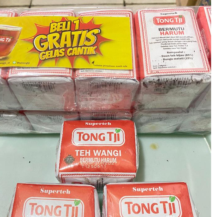 

(PAKET 3 PCS) TEH TONG TJI TEH TABUR WANGI WARNA MERAH - BELI 1 SLOP FREE GELAS CANTIK