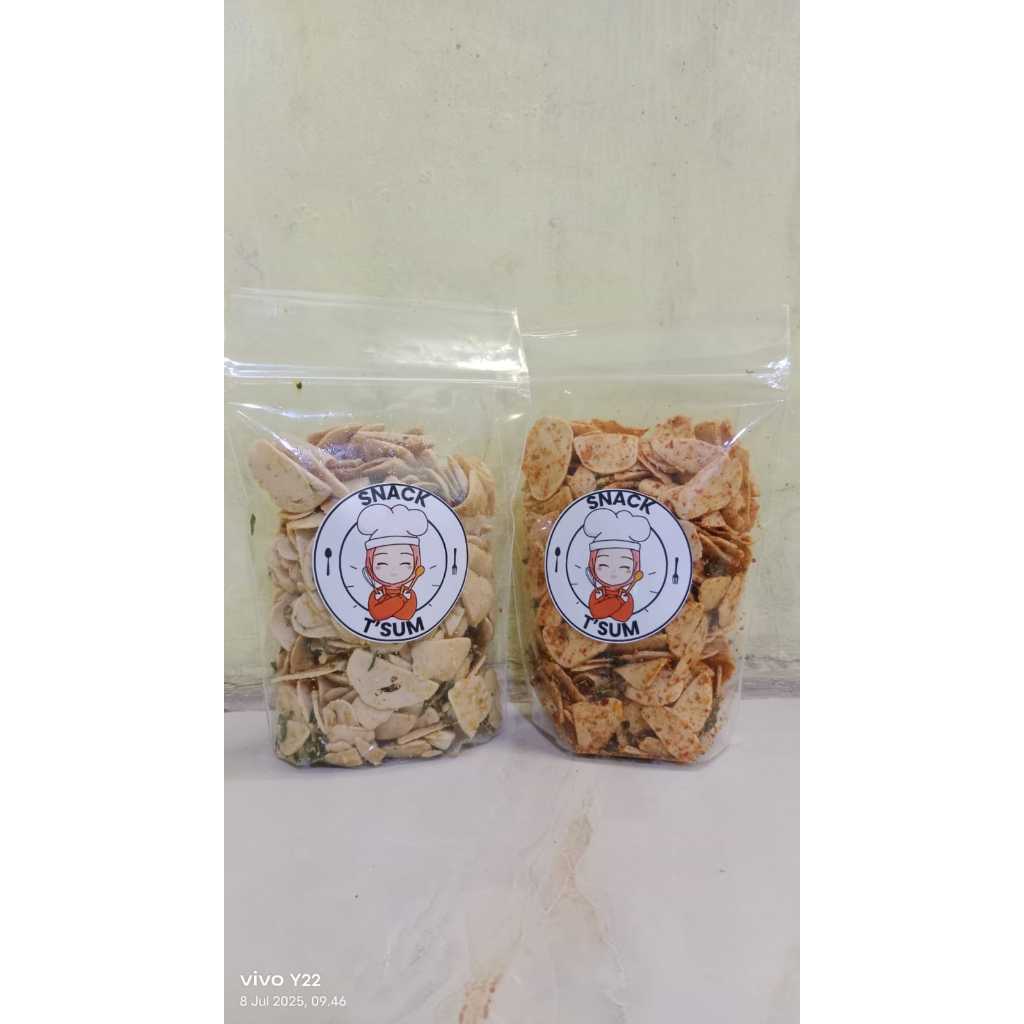 

Basreng bulat pedas chili oil daun jeruk 250 gr 2 varian rasa