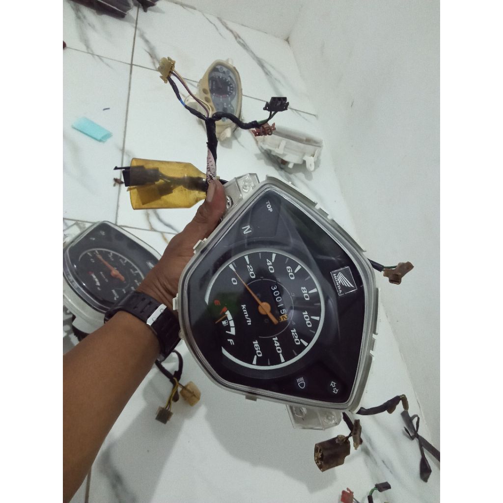 spidometer Honda Revo