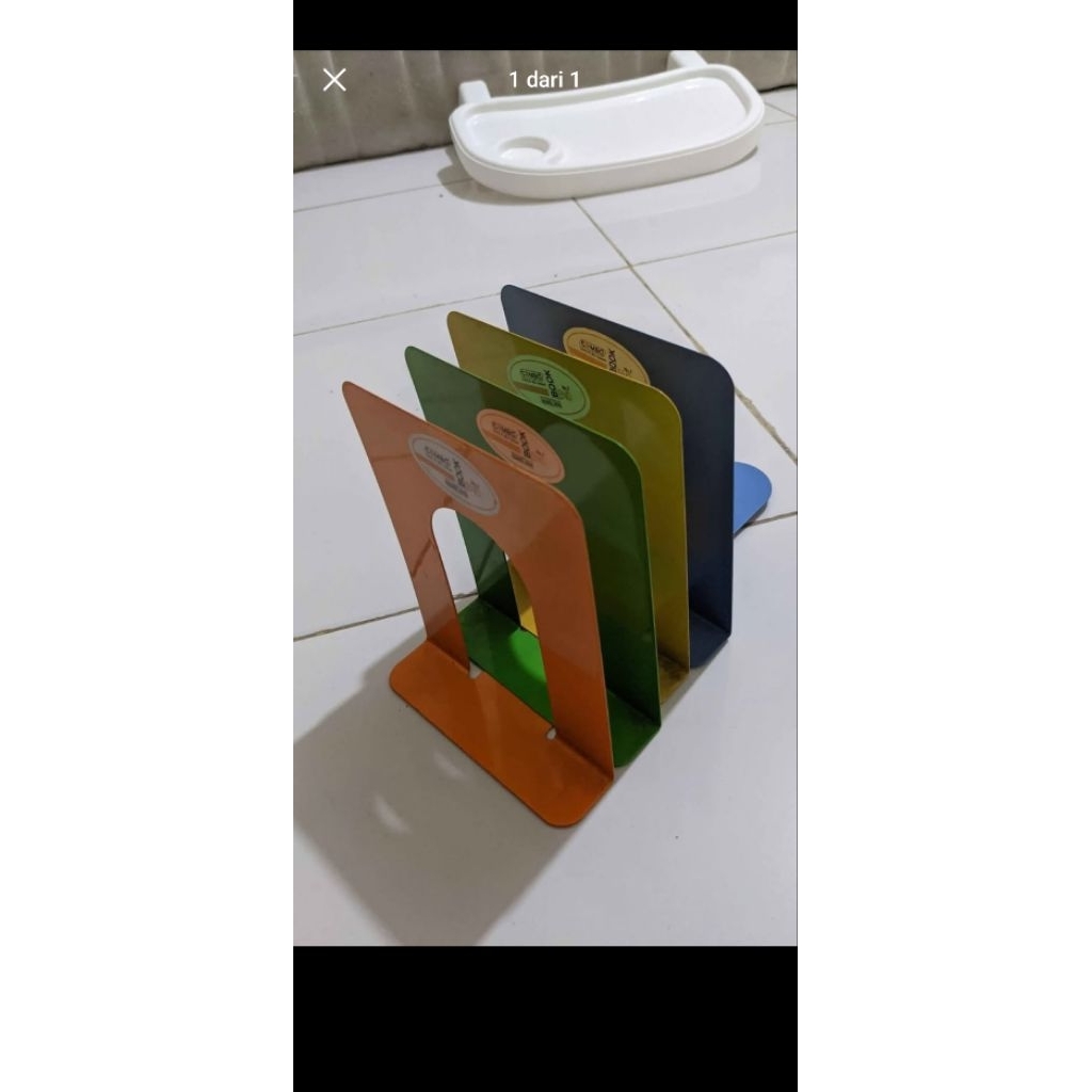 

Pembatas Buku merk Combo