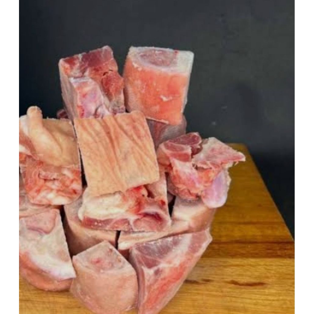 

Kaki Babi depan belakang Cukiok/Pork Legs 500gr