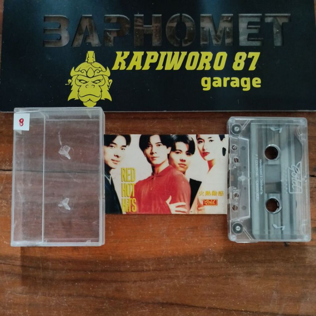 kaset pita,,,RED HOT HITS