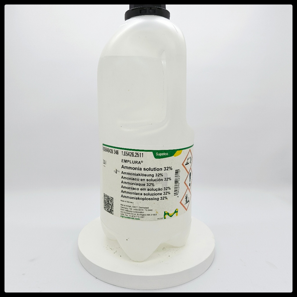 Ammonia Solution 32% / NH4OH / Larutan Ammonia MERCK 105426 2.5L