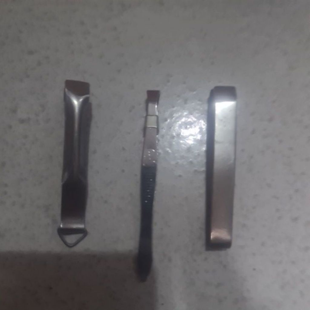 Pinset cabut jenggot